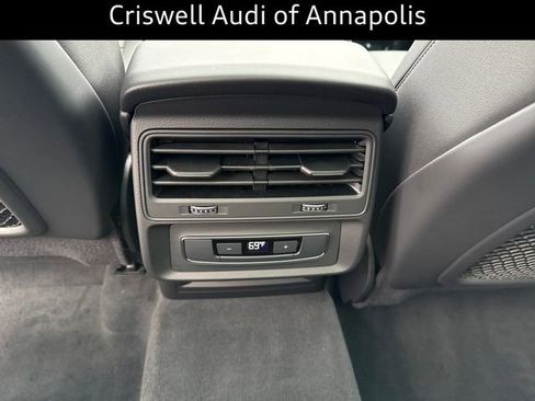 Certified 2025 Audi Q7 3.0T Premium w/ Convenience Package image 13