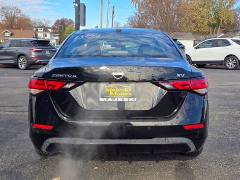 Used 2024 Nissan Sentra SV image 6