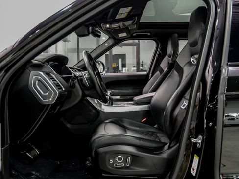 Used 2018 Land Rover Range Rover Sport SVR image 47