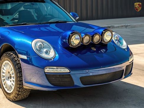 Used 2010 Porsche 911 Carrera 4 image 7