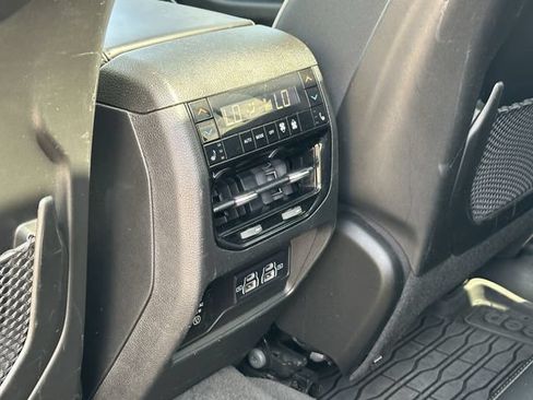 Used 2022 Jeep Grand Cherokee L Summit w/ Advanced Protech Group IV AWD/4WD image 28