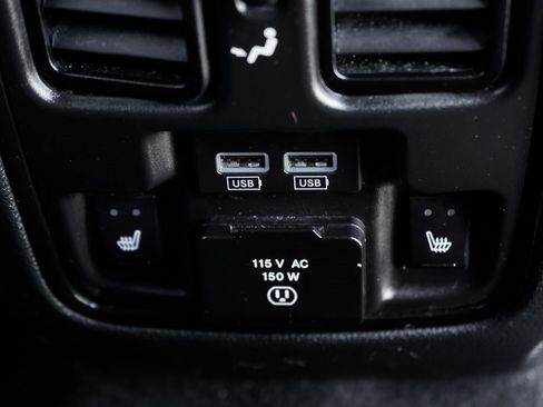 Used 2022 Dodge Durango GT image 36