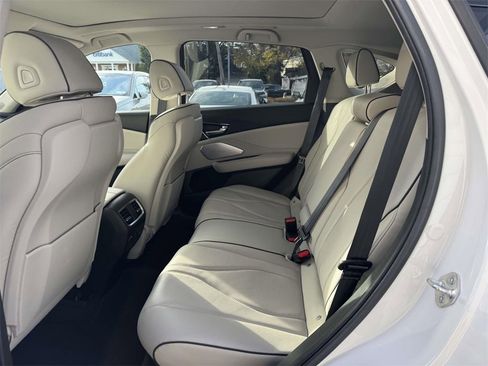 Used 2025 Acura RDX SH-AWD w/ Advance Package image 11