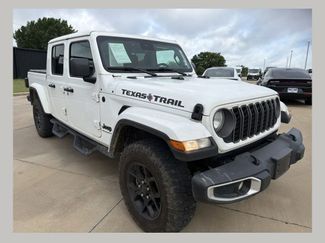Used 2025 Jeep Gladiator Sport AWD/4WD video 1