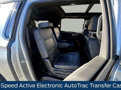 Certified 2024 Chevrolet Suburban Z71 w/ Luxury Package image 24