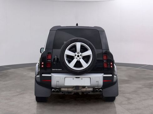 Used 2024 Land Rover Defender 110 SE AWD/4WD image 6