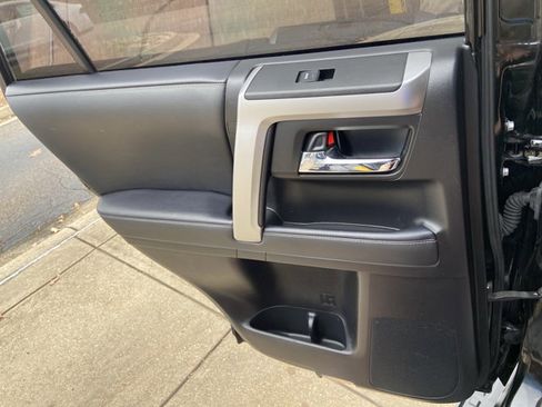 Used 2022 Toyota 4Runner SR5 Premium image 51