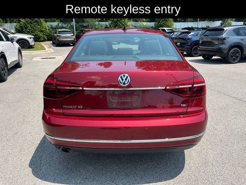 Used 2018 Volkswagen Passat 2.0T SE FWD image 4