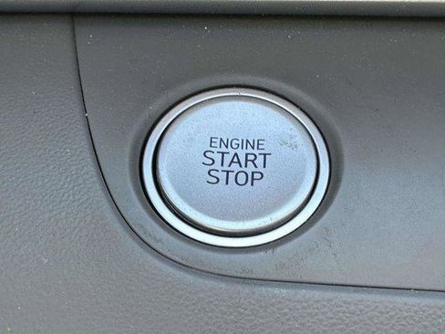 Used 2024 Hyundai Elantra SEL FWD image 24