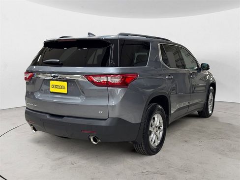 Used 2020 Chevrolet Traverse LT w/ Driver Confidence II Package image 5