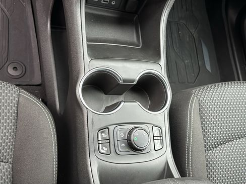 Certified 2022 GMC Terrain SLE w/ Driver Convenience Package image 22