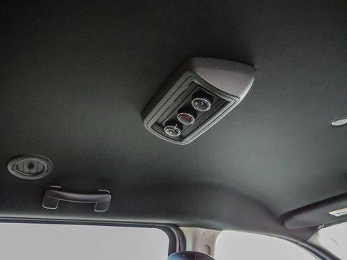 Used 2019 Dodge Grand Caravan SXT FWD image 45
