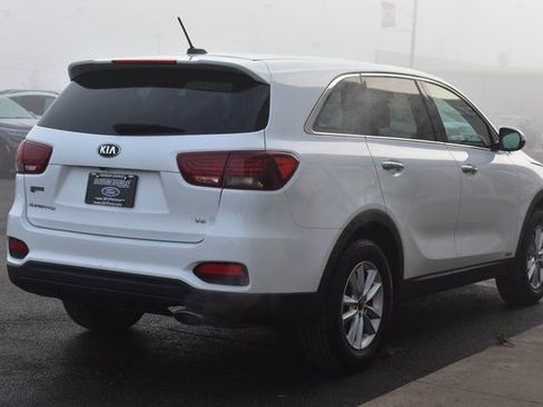 Used 2020 Kia Sorento AWD V6 image 6