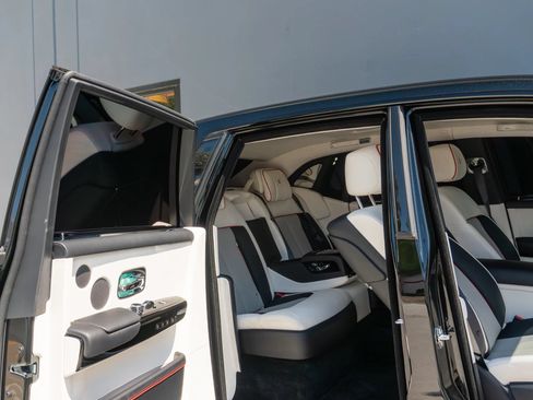 Used 2024 Rolls-Royce Phantom Sedan w/ The Phantom Package RWD image 72