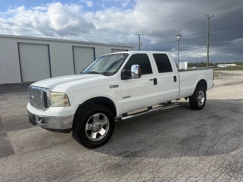 Used 2006 Ford F350 Lariat image 10