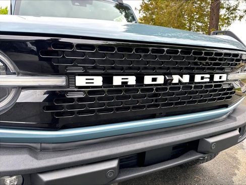 Used 2022 Ford Bronco Wildtrak AWD/4WD image 33