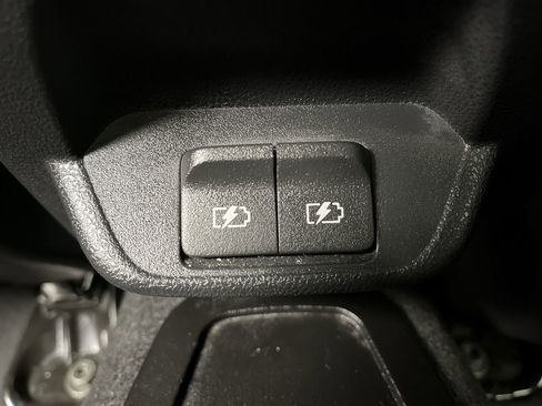 Used 2022 Nissan Leaf SV Plus FWD image 12