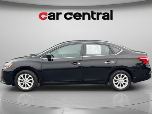 Used 2018 Nissan Sentra SV w/ Premium Package (P01) FWD image 2