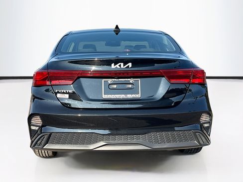 Used 2023 Kia Forte LXS image 4