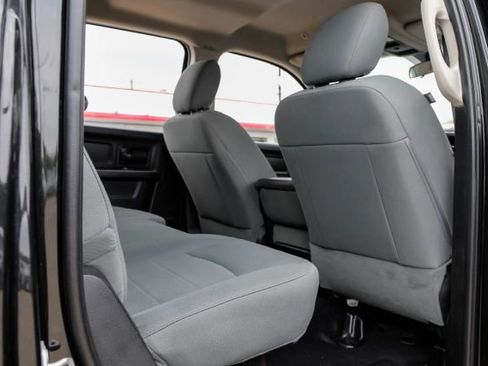 Used 2018 RAM 1500 Express w/ Black Ram 1500 Express Group image 42