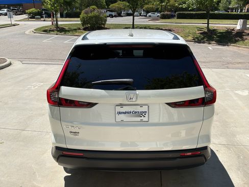 Used 2025 Honda CR-V EX-L image 9