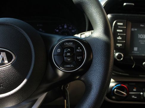 Used 2020 Kia Soul S image 25