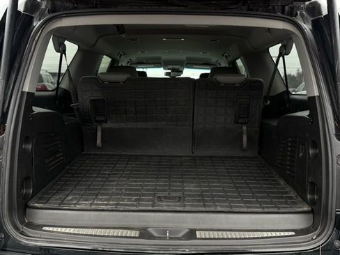 Used 2018 Chevrolet Suburban LT image 22