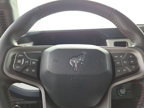 Used 2025 Ford Bronco Heritage Edition AWD/4WD image 22