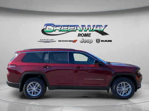 New 2025 Jeep Grand Cherokee L Laredo image 8