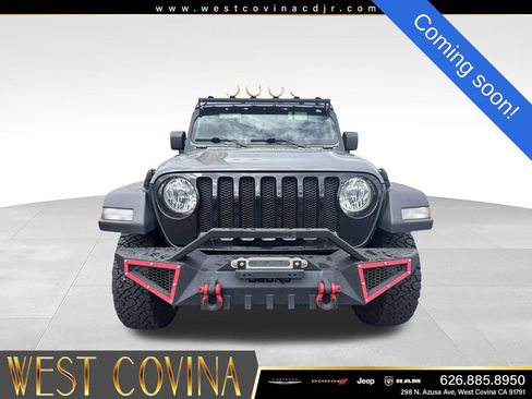 Used 2022 Jeep Wrangler Unlimited Sport AWD/4WD image 2