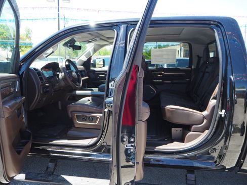 New 2025 RAM 1500 Limited image 11