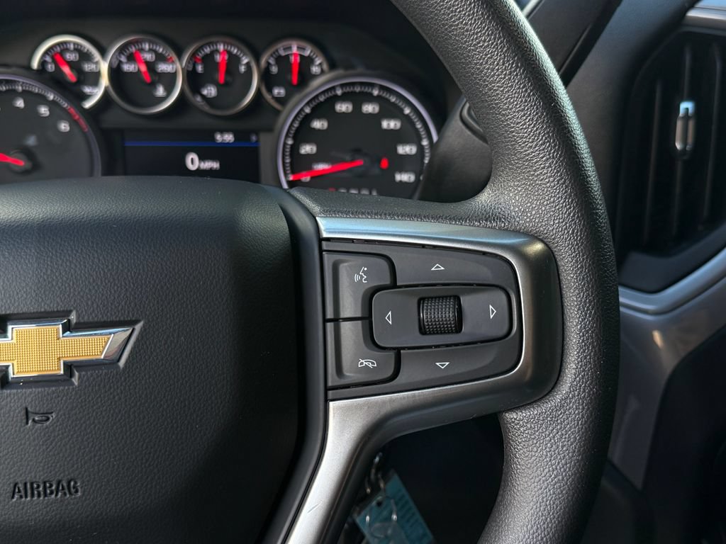 Used 2022 Chevrolet Silverado 1500 Custom w/ Safety Confidence Package AWD/4WD image 25