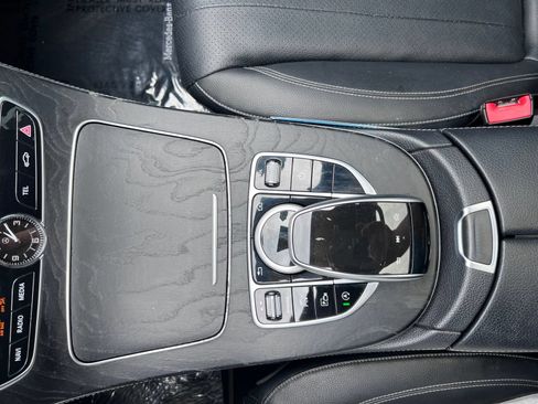 Used 2019 Mercedes-Benz E 300 image 42