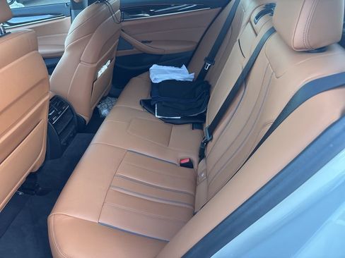 Used 2018 BMW 540i RWD image 9
