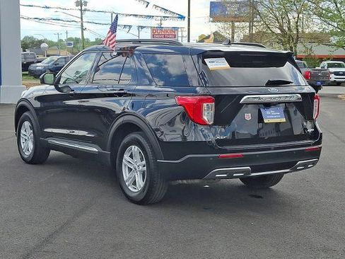 Certified 2023 Ford Explorer XLT w/ Equipment Group 202A AWD/4WD image 4