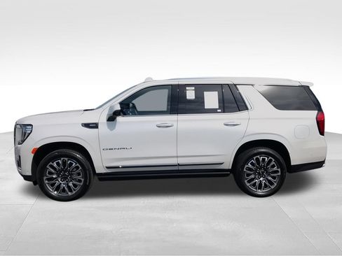 Used 2024 GMC Yukon Denali Ultimate AWD/4WD image 5