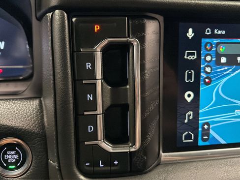 Used 2023 GMC Yukon XL Denali AWD/4WD image 35