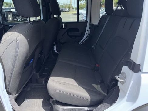 Used 2023 Jeep Wrangler Unlimited w/ Convenience Group image 7