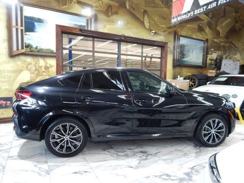 Used 2025 BMW X6 xDrive40i image 4