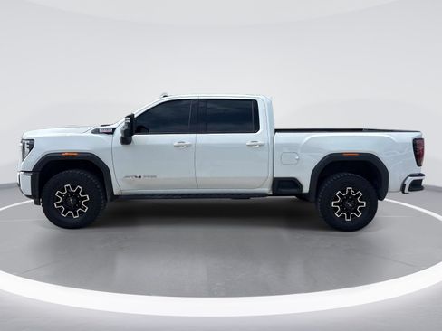 Used 2024 GMC Sierra 3500 AT4 w/ Technology Package AWD/4WD image 5