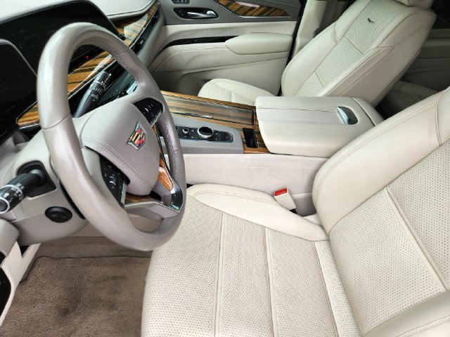 Used 2021 Cadillac Escalade ESV Sport Platinum AWD/4WD image 10