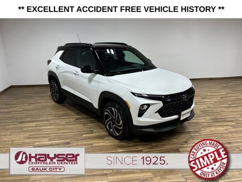 Used 2024 Chevrolet TrailBlazer RS w/ Driver Confidence Package AWD/4WD image 17