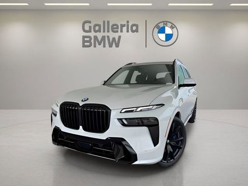 Used 2026 BMW X7 xDrive40i AWD/4WD image 1