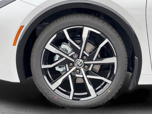 New 2026 Toyota Prius Plug-In Hybrid FWD image 33