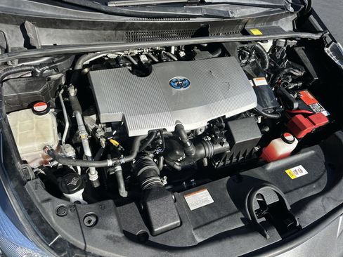 Used 2016 Toyota Prius Two w/ Protection Package image 9