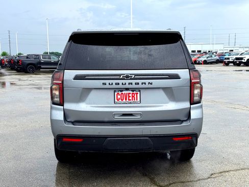 Used 2023 Chevrolet Suburban Z71 AWD/4WD image 7