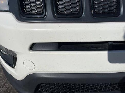 Used 2020 Jeep Compass Latitude AWD/4WD image 4