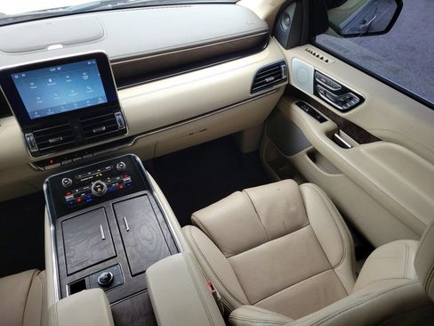 Used 2020 Lincoln Navigator L Reserve w/ Luxury Package AWD/4WD image 22