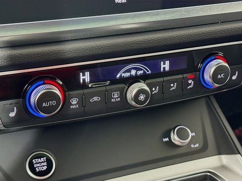 Used 2025 Audi Q3 2.0T Premium w/ Convenience Package image 19