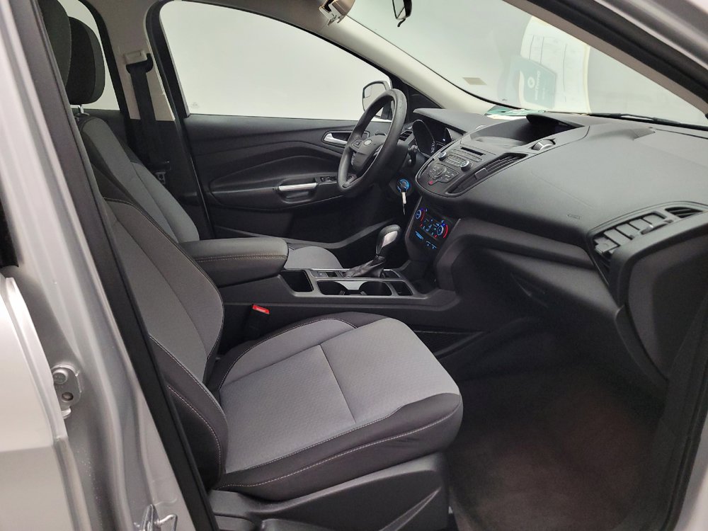 Used 2018 Ford Escape SE FWD image 21